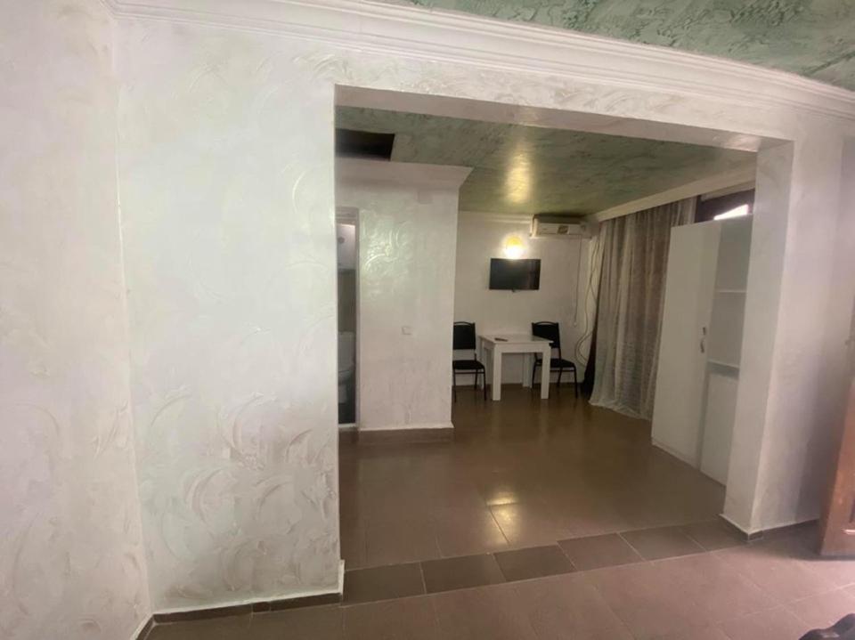 Elite Palace Plus Hotel Батуми Экстерьер фото